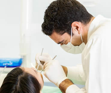 Removing Impacted Wisdom Teeth Through Oral Surgery